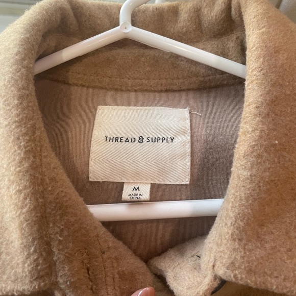 Tan Shacket / button down jacket - Picture 2 of 6